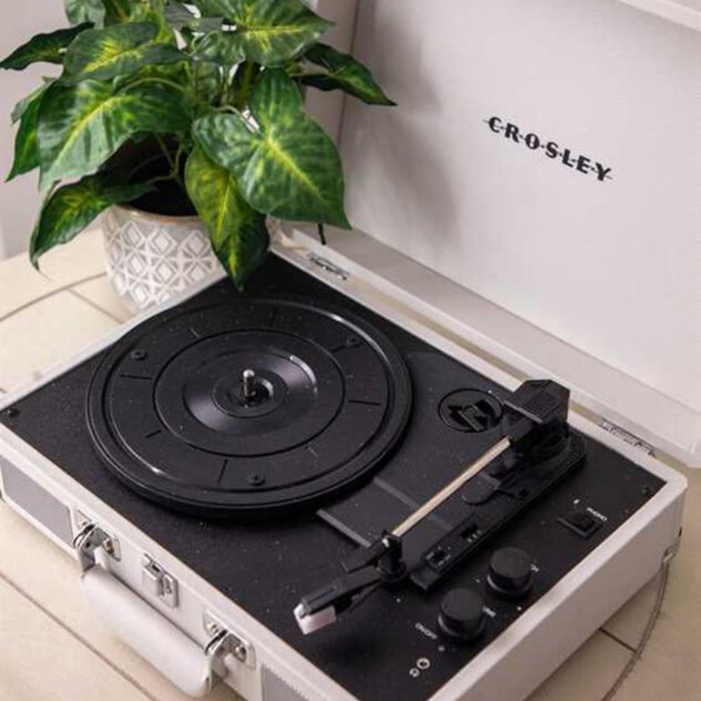 NEW Vinyl Cruiser Deluxe Turntable with Bluetooth